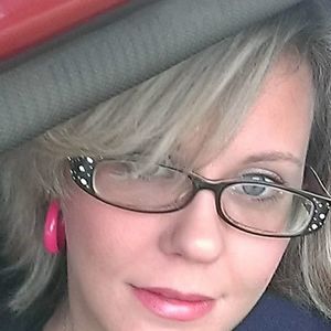 Meet your Posher, Lacey